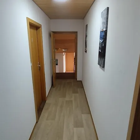 Monteurzimmer 招待所 Sonnefeld